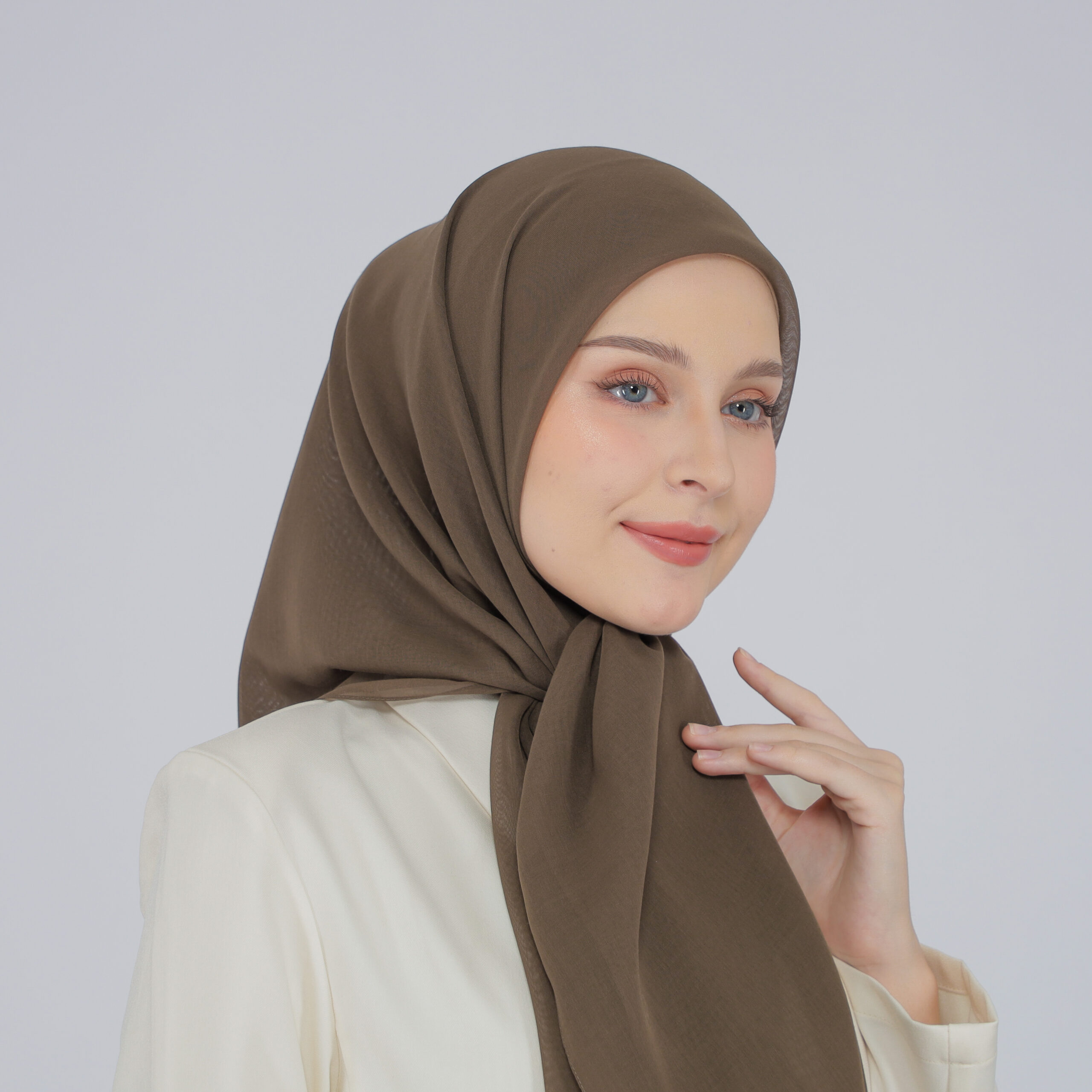 RASHAAD Haya Essential Hijab Segi Empat Paris Jepang — view 3