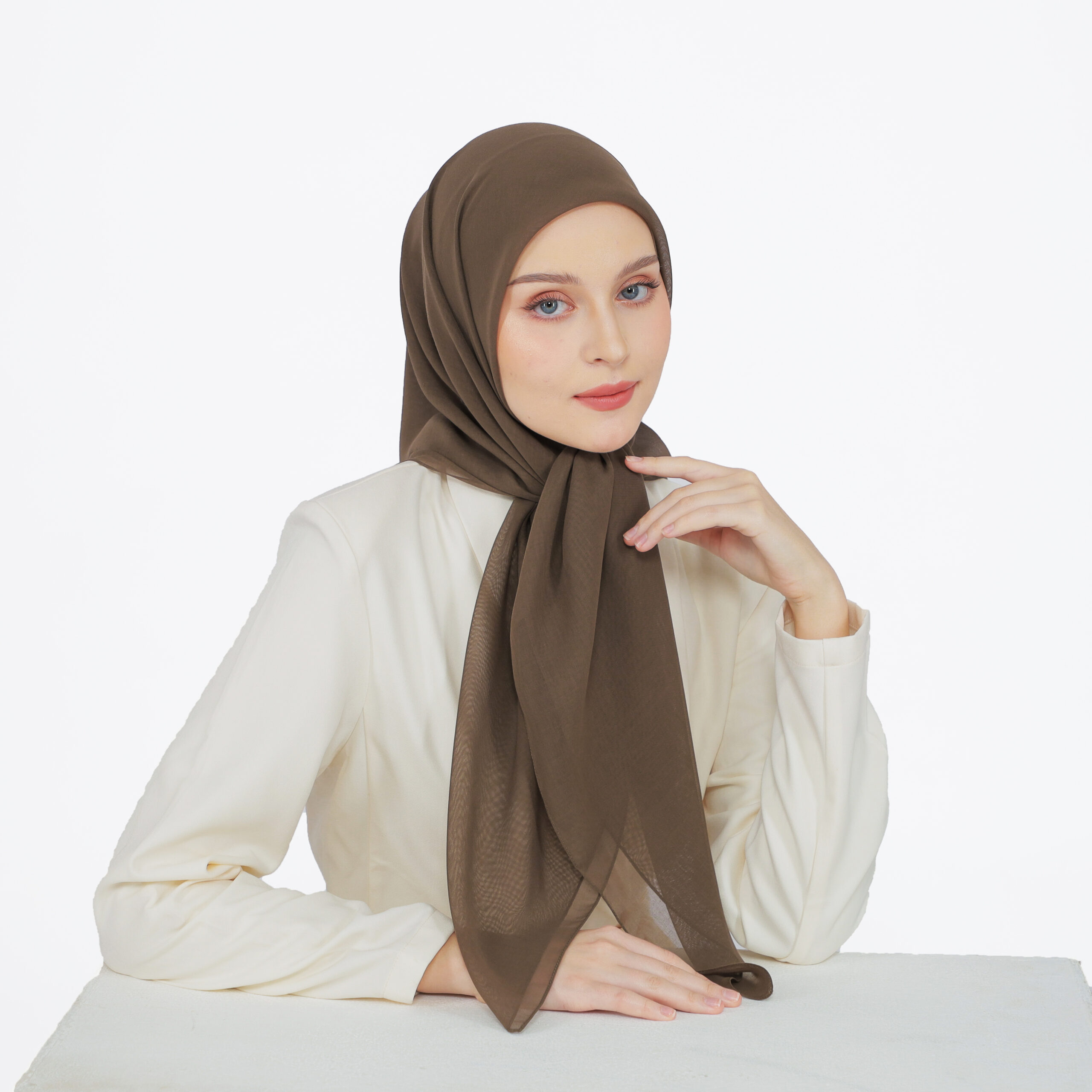 RASHAAD Haya Essential Hijab Segi Empat Paris Jepang