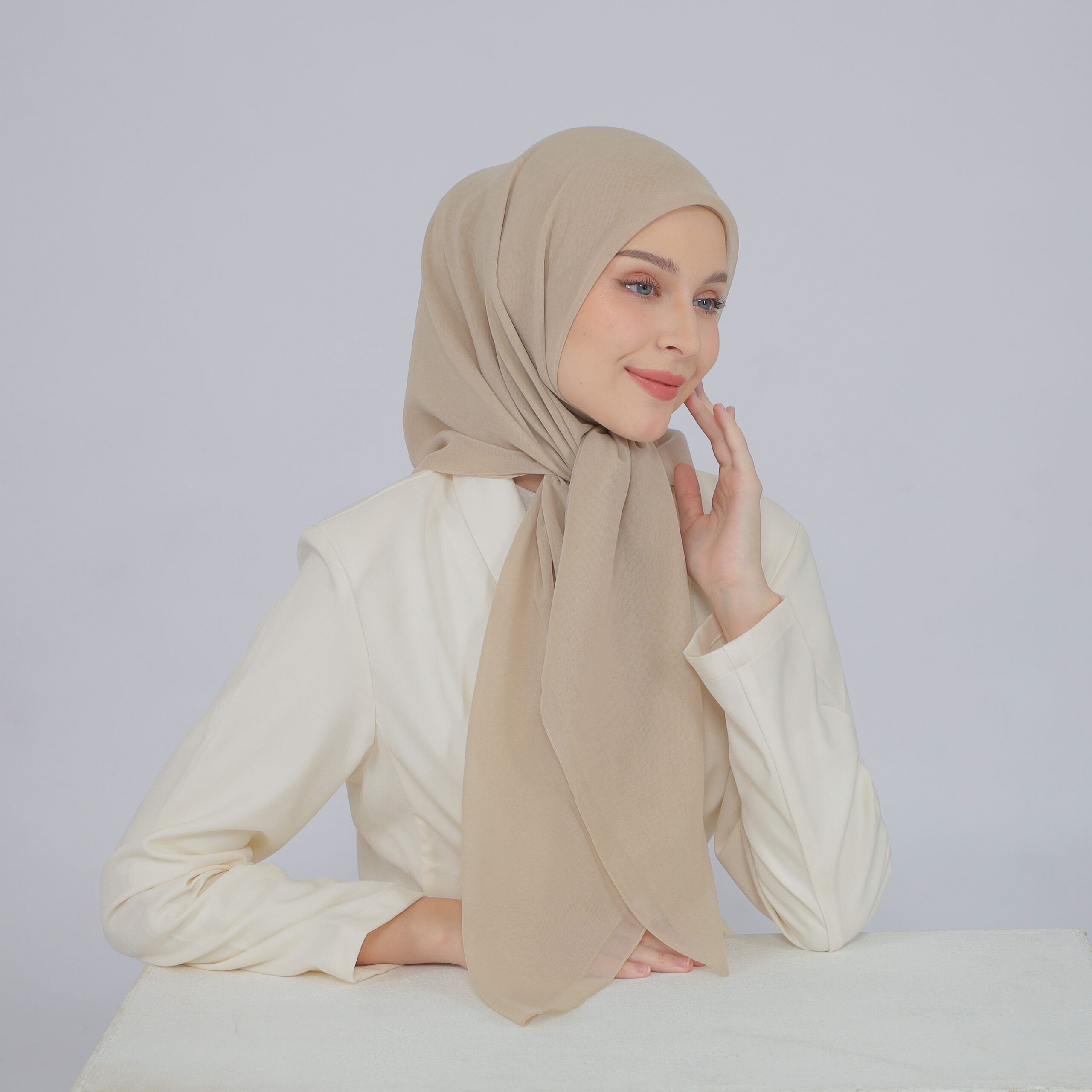 RASHAAD Haya Essential Hijab Segi Empat Paris Jepang — view 6