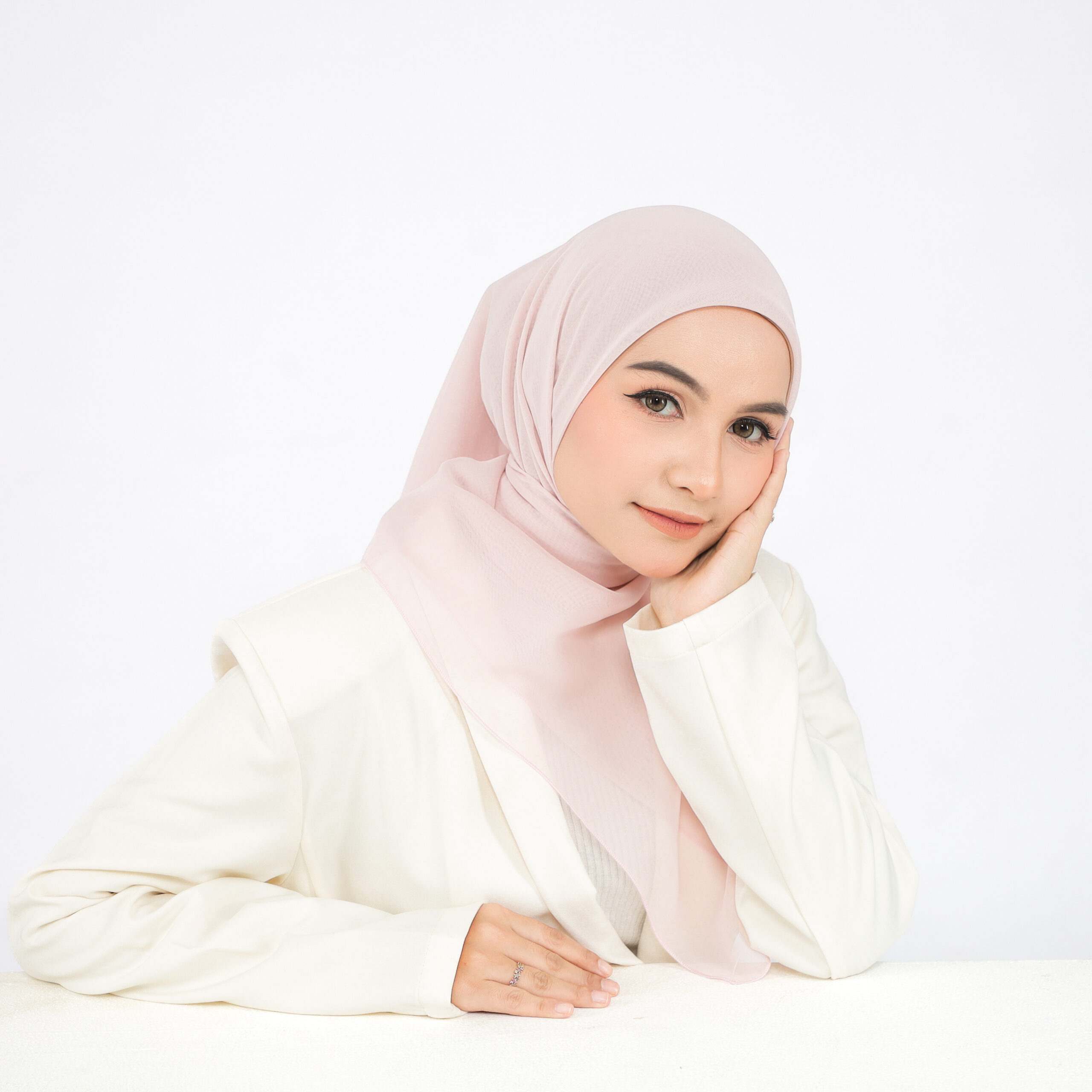 RASHAAD HAYA Basic Hijab Segi Empat Baby Paris Finishing Neci Lembut — view 6